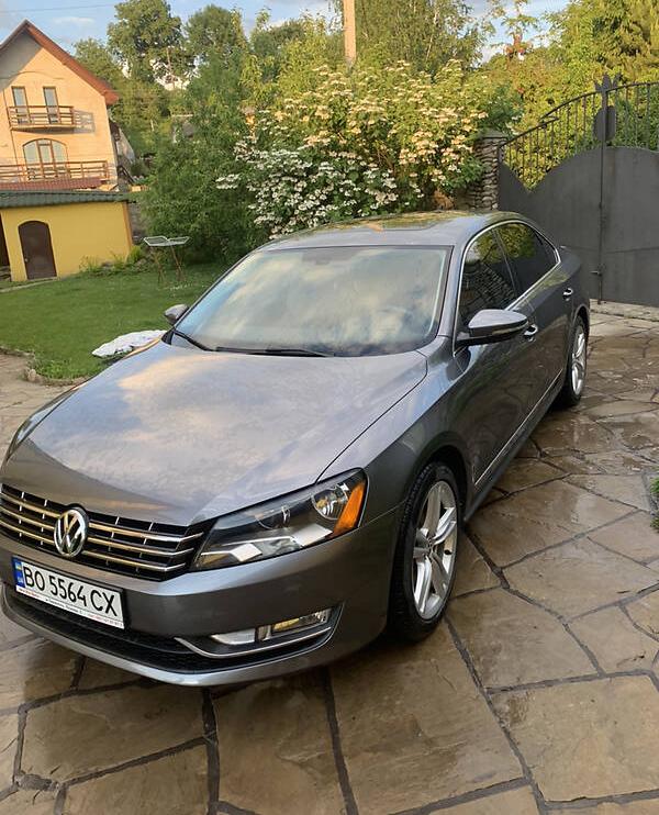 Volkswagen Passat B7 SEL 2012