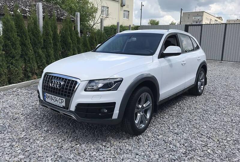 Audi Q5 Quattro Exclusive  2011