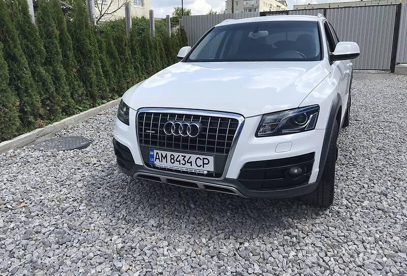 Audi Q5 Quattro Exclusive  2011