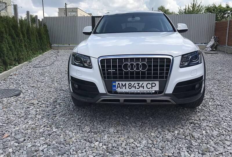 Audi Q5 Quattro Exclusive  2011