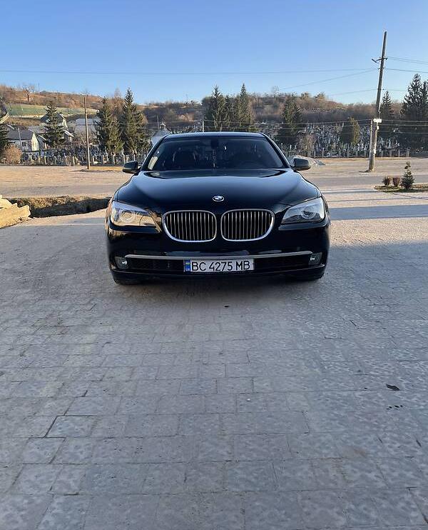 BMW 730 2010