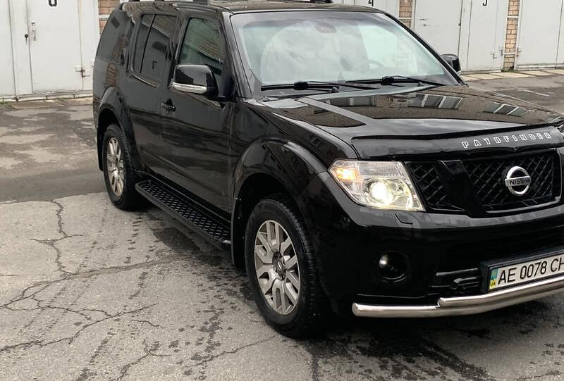 Nissan Pathfinder 2011