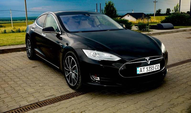 Tesla Model S 70 D 2015