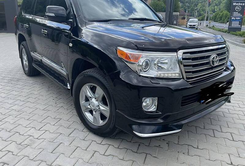 Toyota Land Cruiser 200 2008