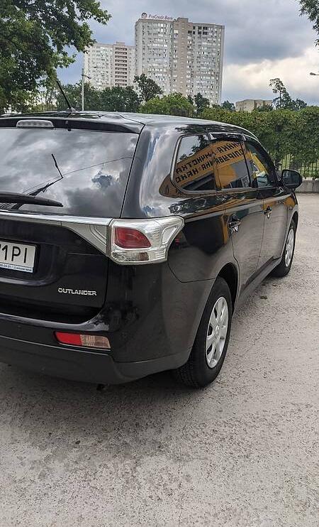 Mitsubishi Outlander 2014