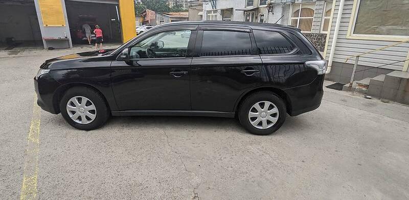 Mitsubishi Outlander 2014