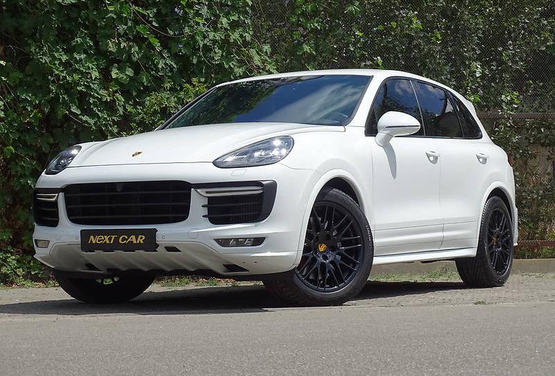 Porsche Cayenne GTS  2016
