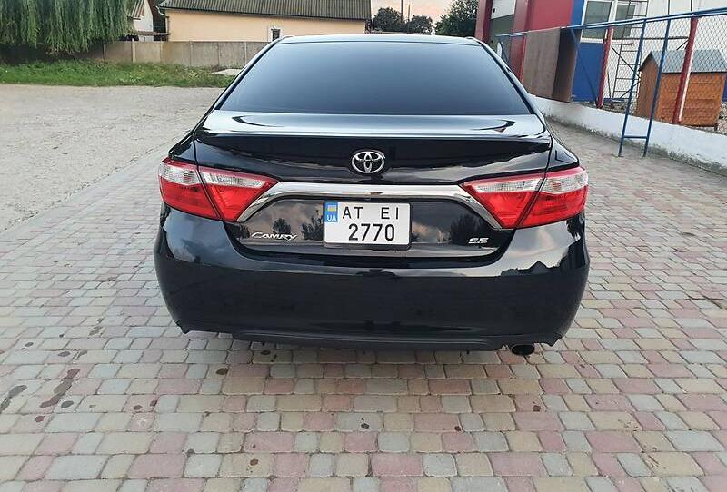 Toyota Camry SE 2016