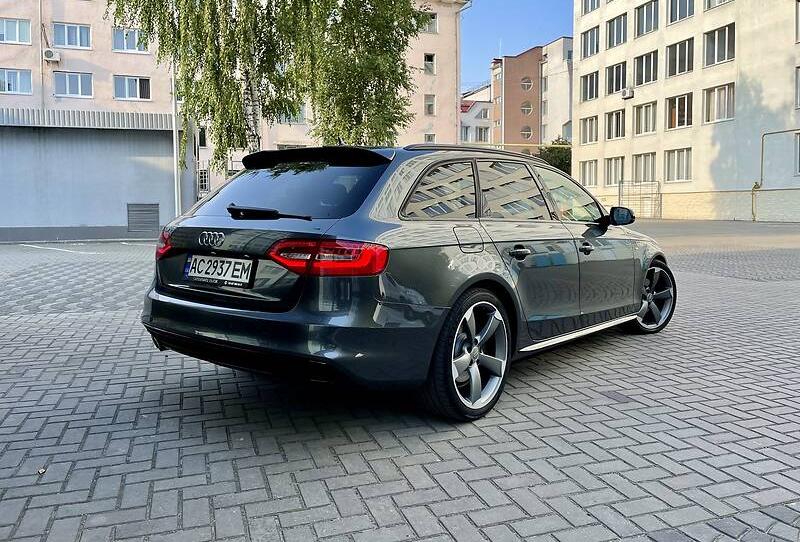 Audi A4 S line  2015
