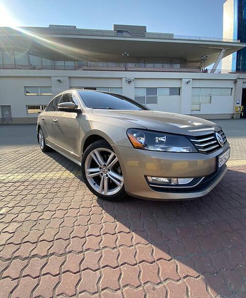Volkswagen Passat B7 SE 2014