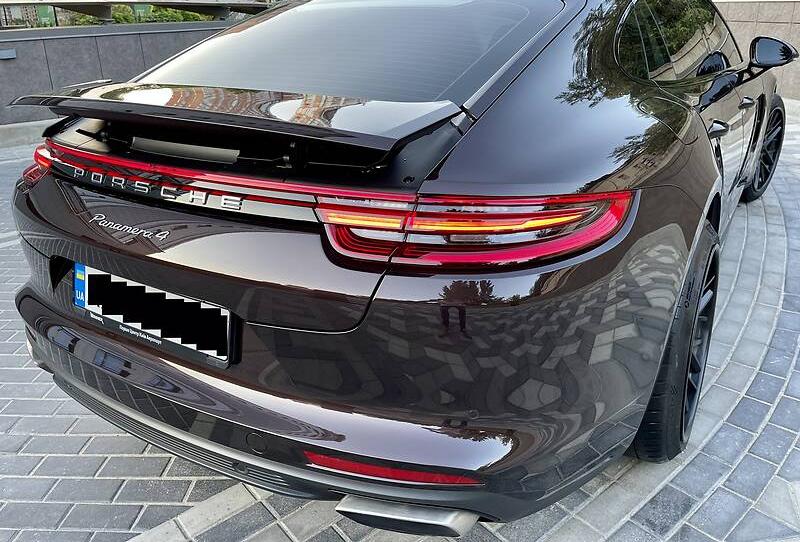 Porsche Panamera   4  2018
