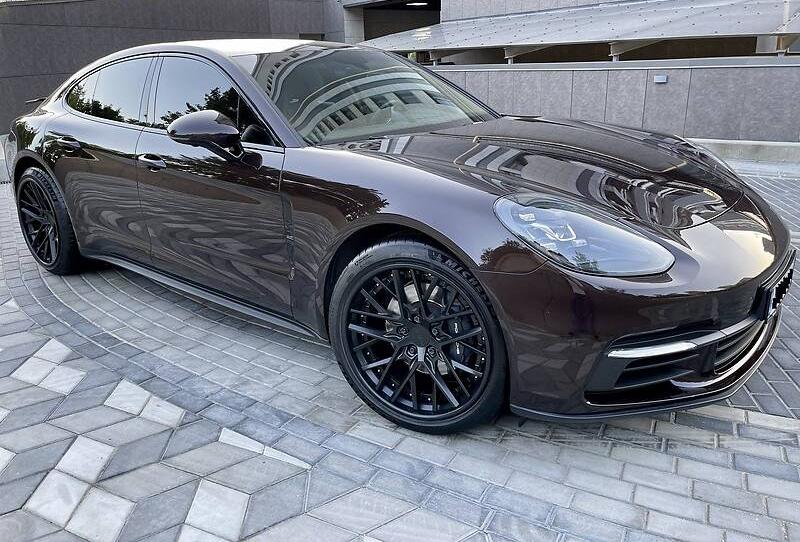 Porsche Panamera   4  2018