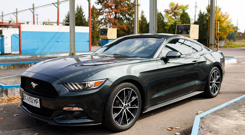Ford Mustang EcoBoost 2.3 2014