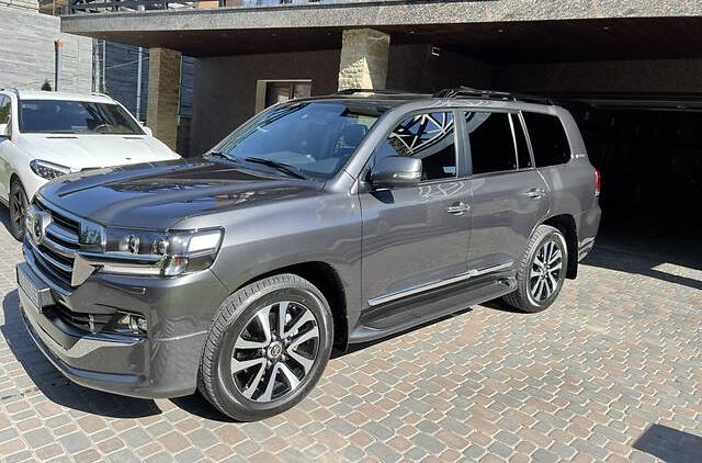 Toyota Land Cruiser 200 Executive Lounge  2019