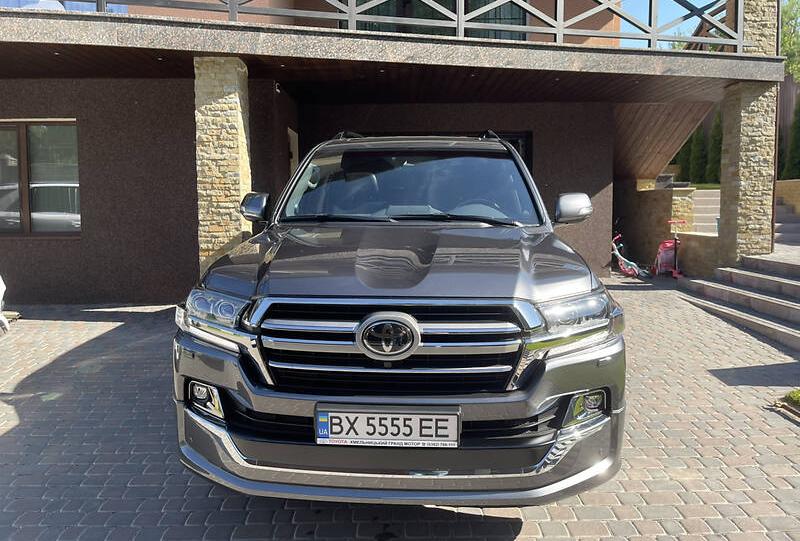 Toyota Land Cruiser 200 Executive Lounge  2019
