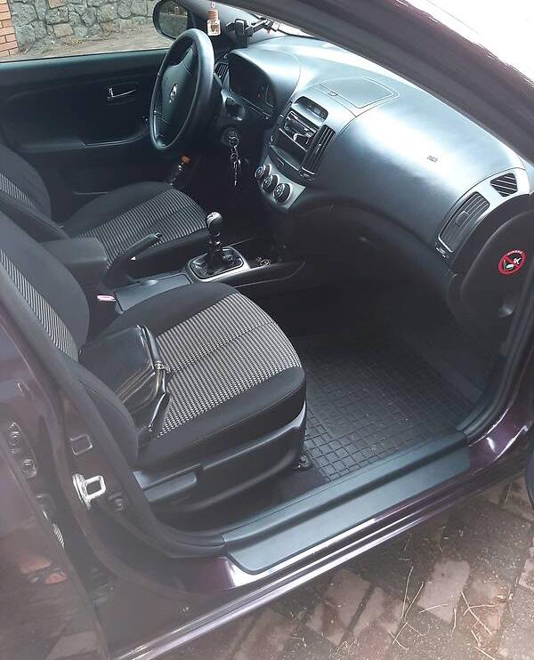 Hyundai Elantra 2010