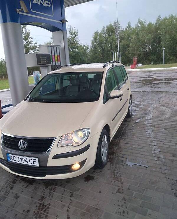 Volkswagen Touran 2009