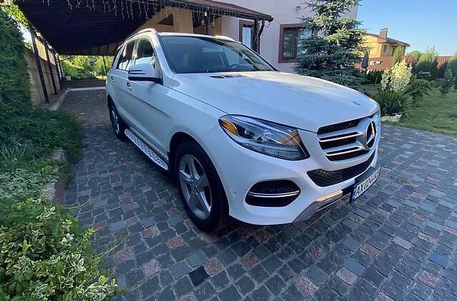 Mercedes-Benz GLE 300 2016
