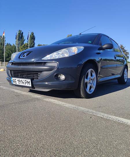 Peugeot 206  Plus 2011
