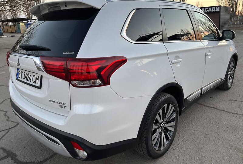 Mitsubishi Outlander GT 2019
