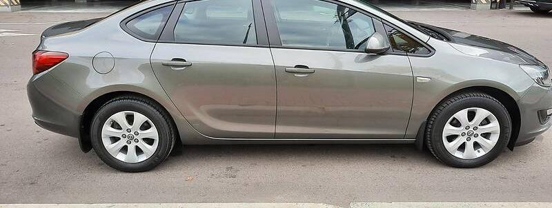 Opel Astra J 2017