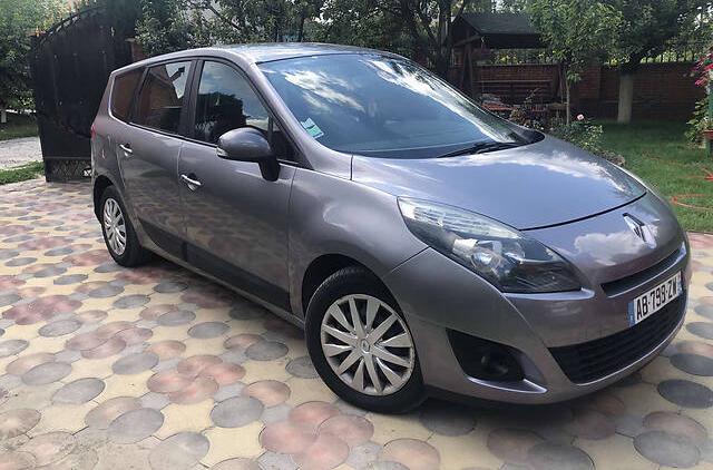Renault Grand Scenic TomTom 2009