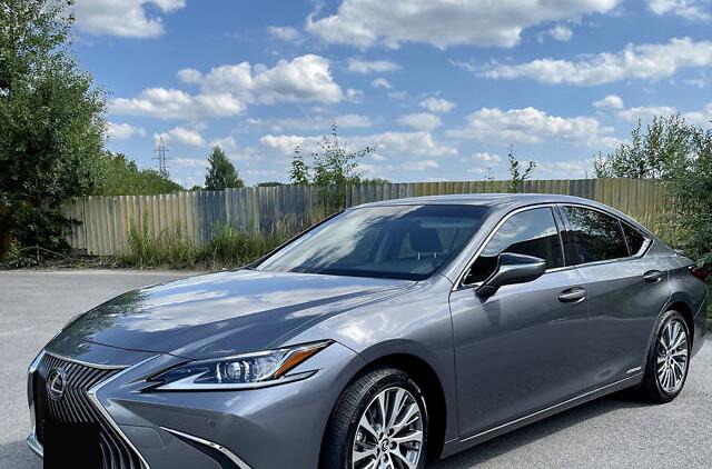 Lexus ES 300h 2019