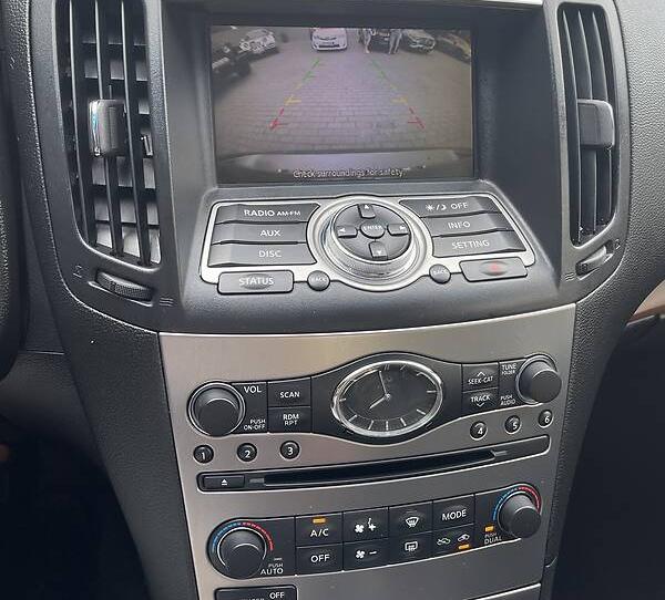 Infiniti G25 2012