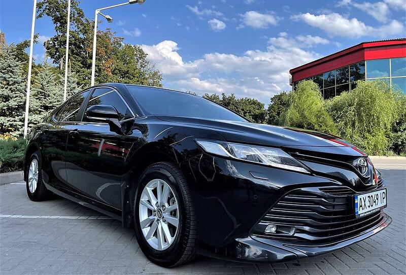 Toyota Camry 2018