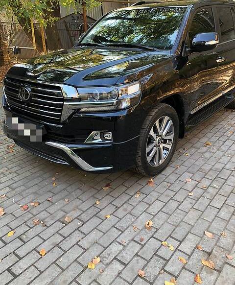 Toyota Land Cruiser 200 Black Edition Premiu 2017