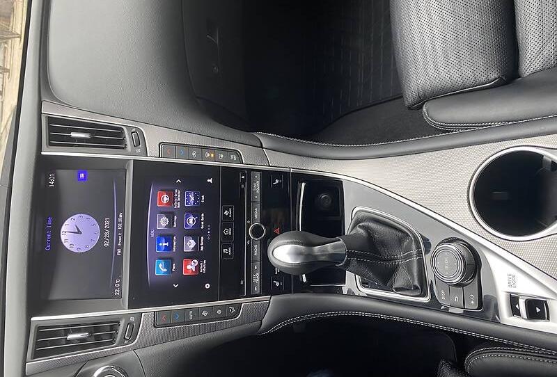 Infiniti Q50 Hybrid S 2017