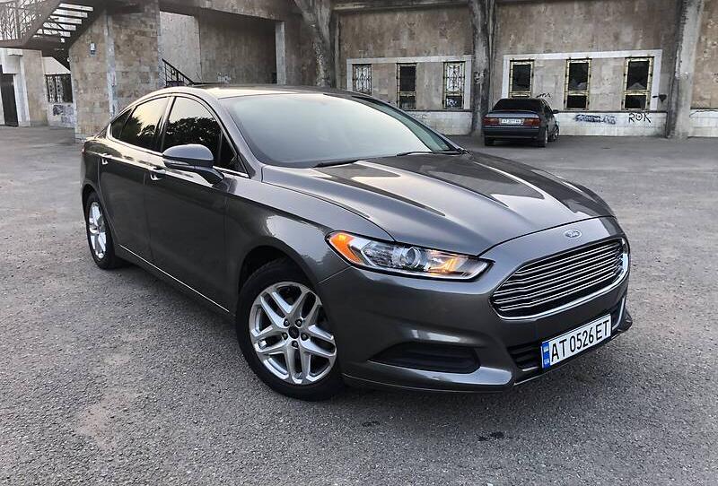 Ford Fusion SE 2013