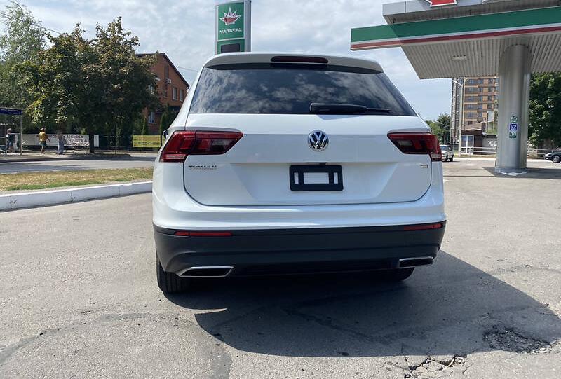 Volkswagen Tiguan S 2017