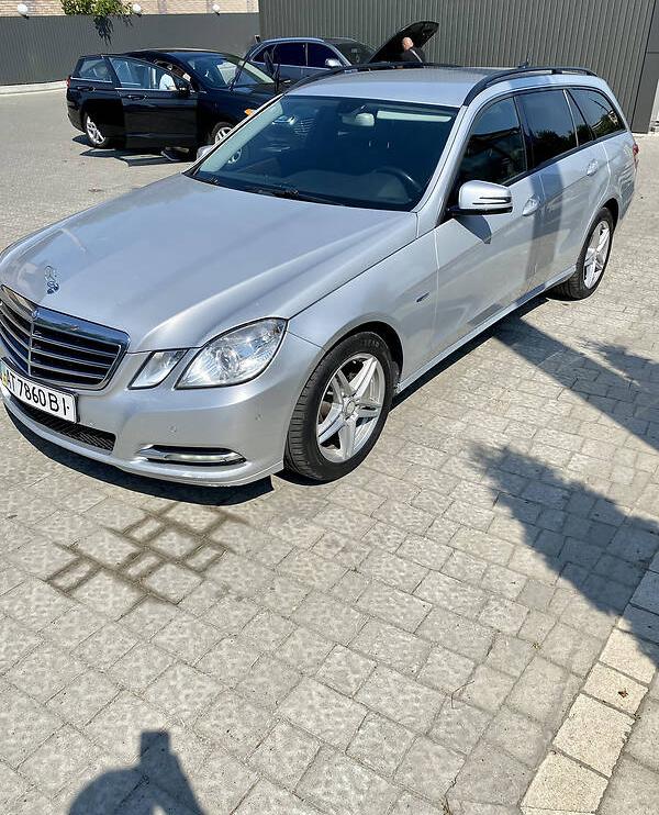 Mercedes-Benz E 200 2011