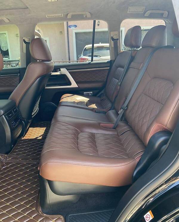 Toyota Land Cruiser 200   2017