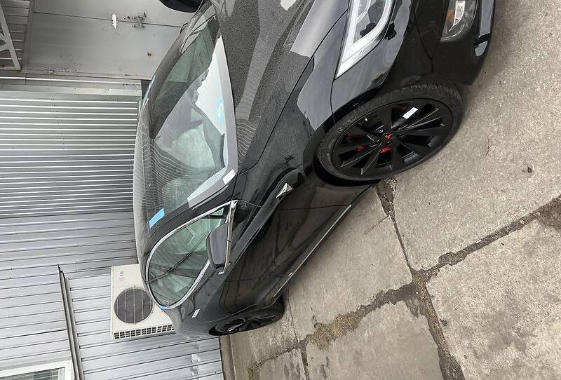 Tesla Model S MAX 2015