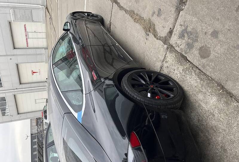 Tesla Model S MAX 2015