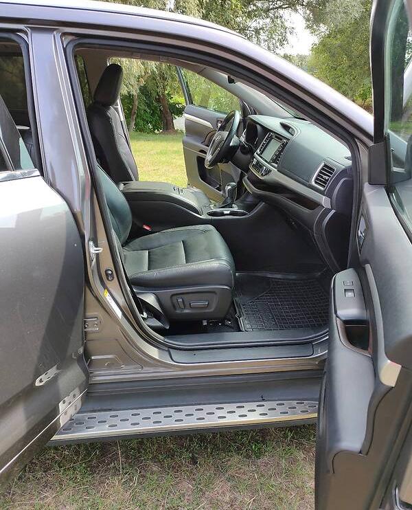 Toyota Highlander XLE 2017