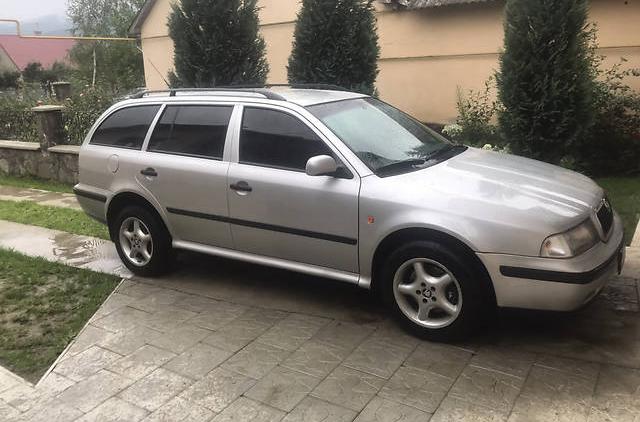 Skoda Octavia Tour 2000