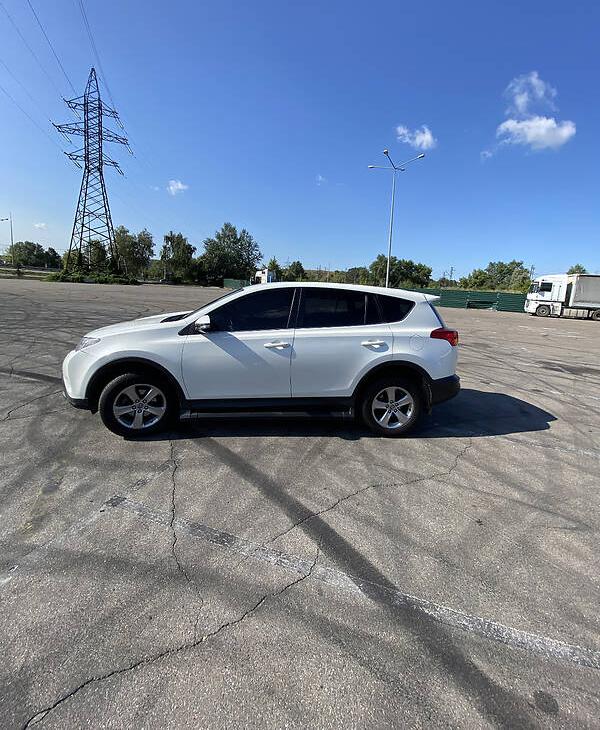Toyota RAV4 2015