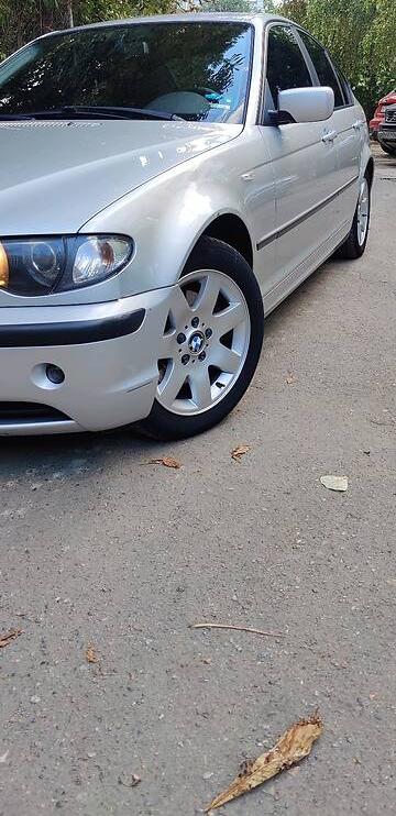 BMW 320 2002