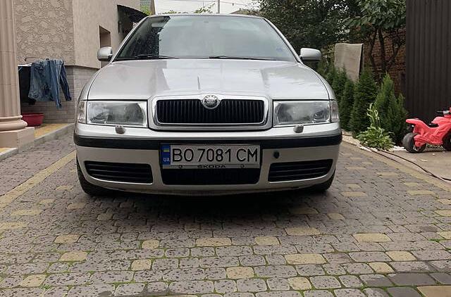 Skoda Octavia Tour 1.6 MPI svizha 2000