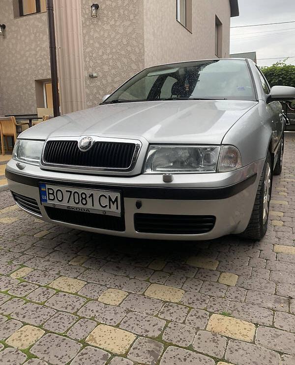 Skoda Octavia Tour 1.6 MPI svizha 2000
