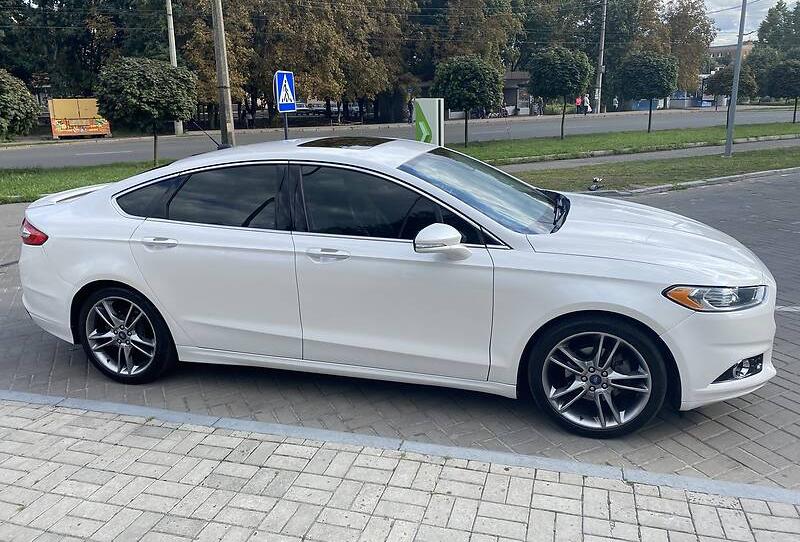 Ford Fusion Titanium 2012