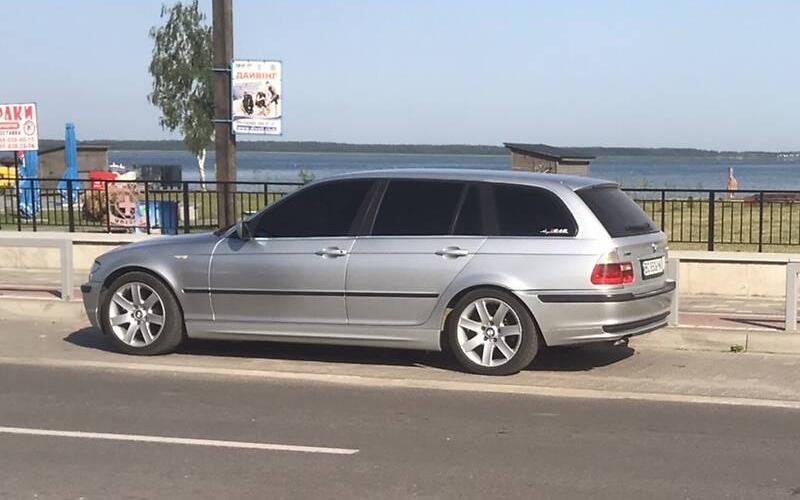 BMW 330 2001
