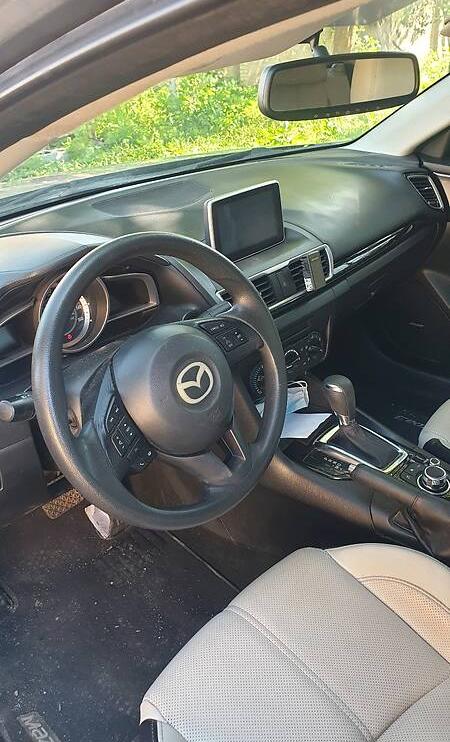 Mazda 3 2015
