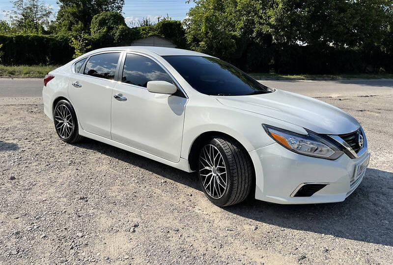 Nissan Altima 2017