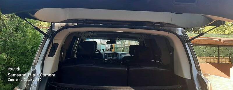 Infiniti QX56 2011