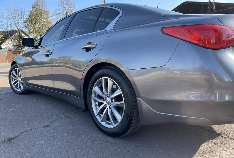 Infiniti Q50 Premium 2016