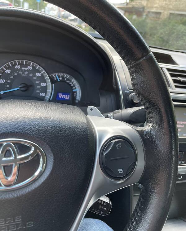 Toyota Camry SE 2012